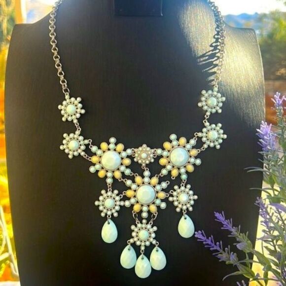 Vintage Y2K Aqua Floral Statement Necklace - Picture 1 of 7